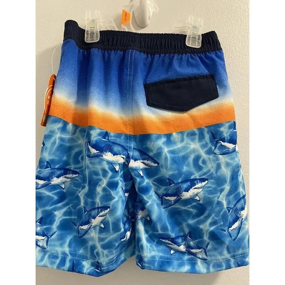 boys swim trunks size small 6/7 Brand New - Picture 3 of 5